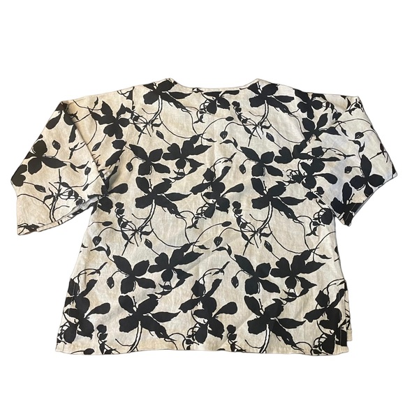 CTC Linens Women's Floral Black and White Pattern Design Top Blouse Size Large - Picture 2 of 8